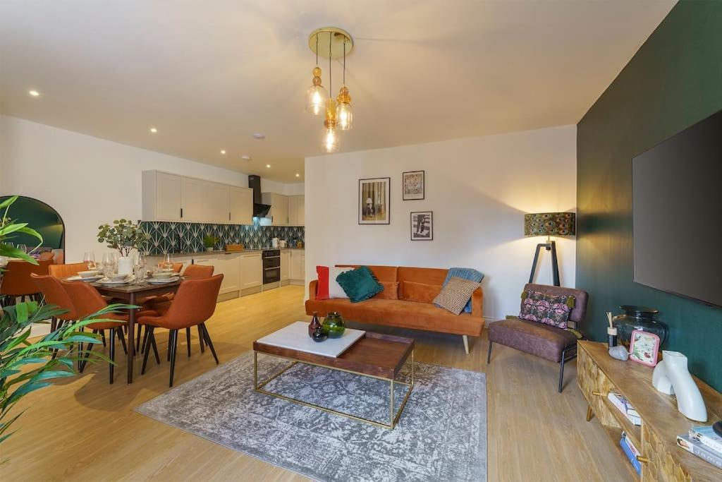 Lilyturf - 2 Bedroom Luxury Apartment By Mint Stays Bristol Luaran gambar